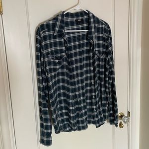 Green and white plaid Paige brand flannel! Size Large.